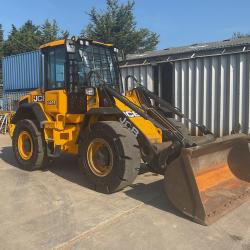 JCB 411WHT T4F