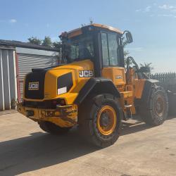 JCB 411WHT T4F